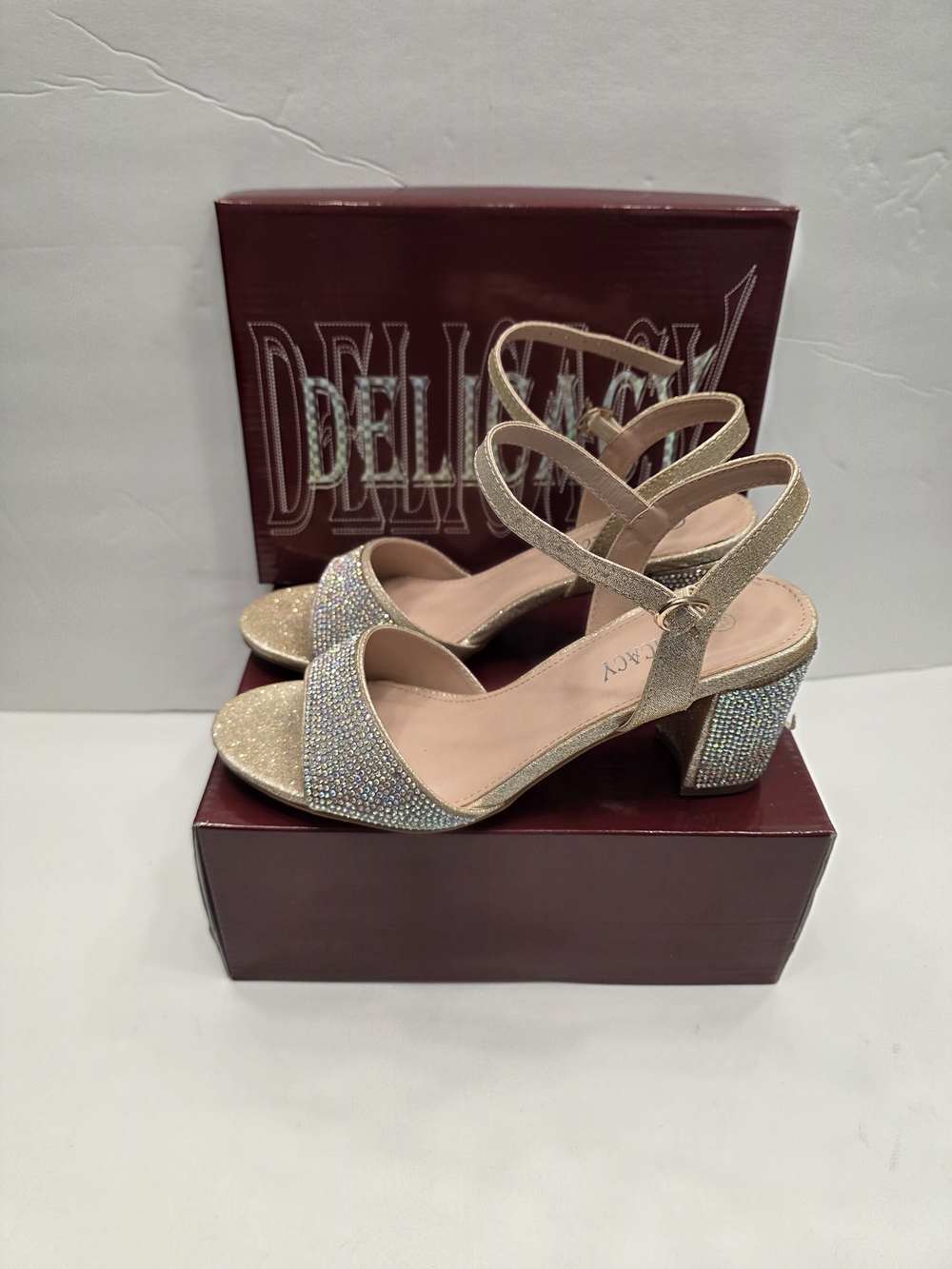 Delicacy Champagne Glitter Block Heel Kally-2 Sandals size 6.5
